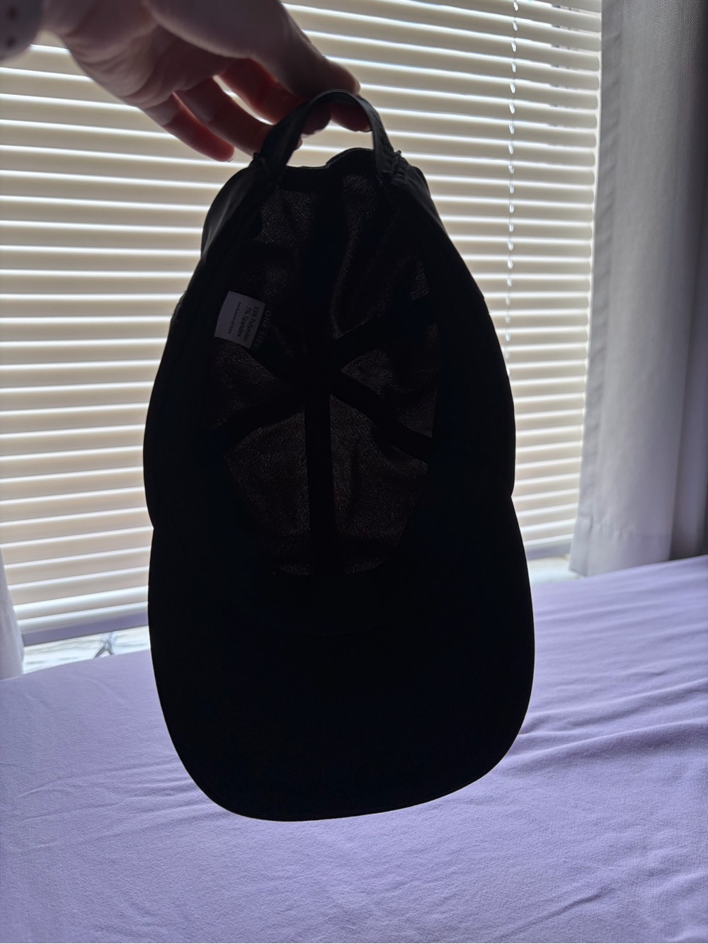 Black Ruched Elastic-Back Cap - Picture 4 of 5